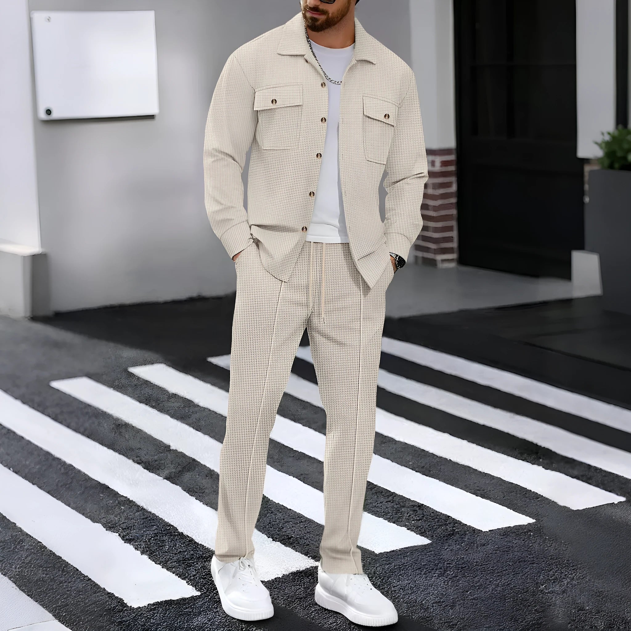 Waffle long-sleeved trousers casual men's suit in polyester, khaki colour, on model
