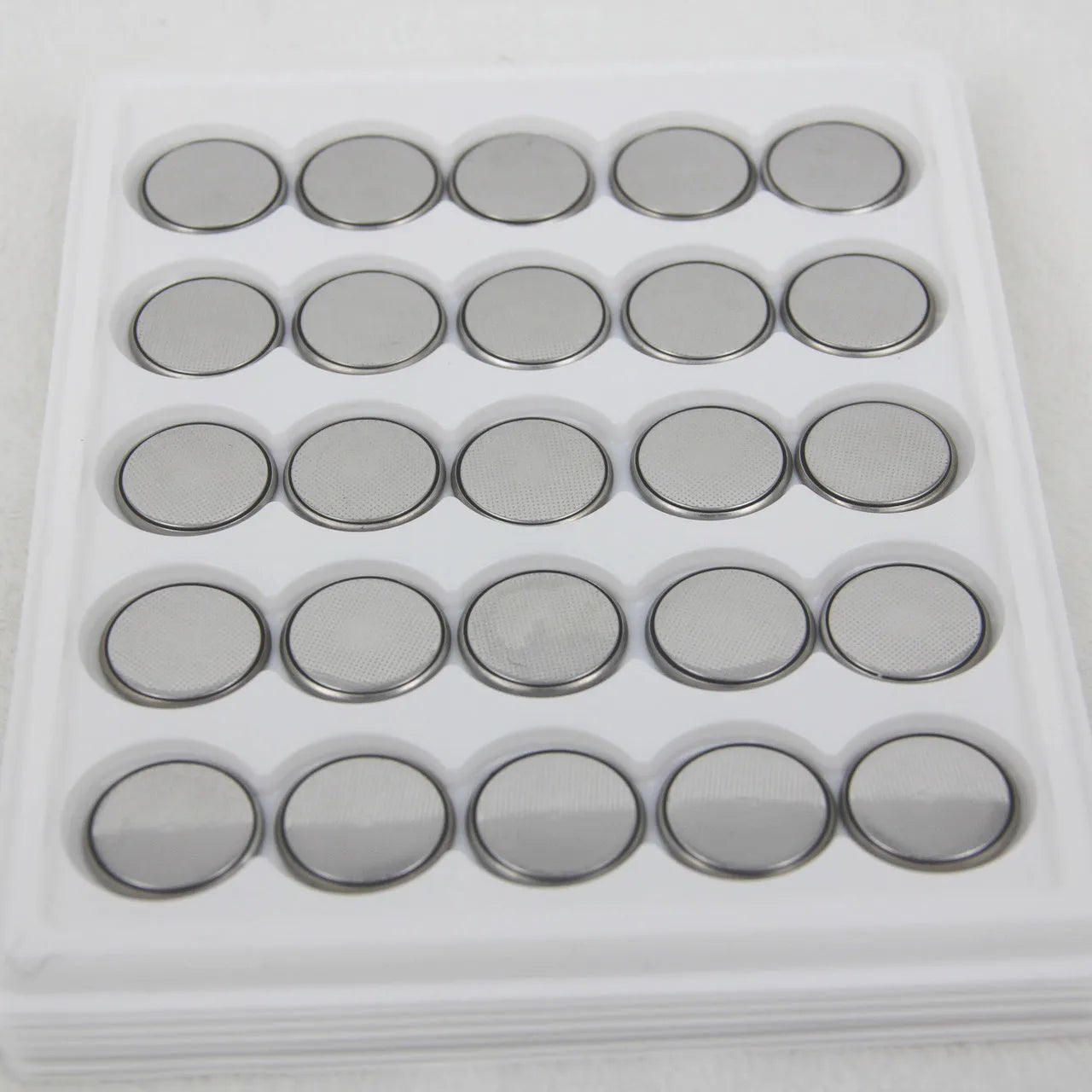 3V button battery CR2032 20mm diameter 3.2mm height alkaline
