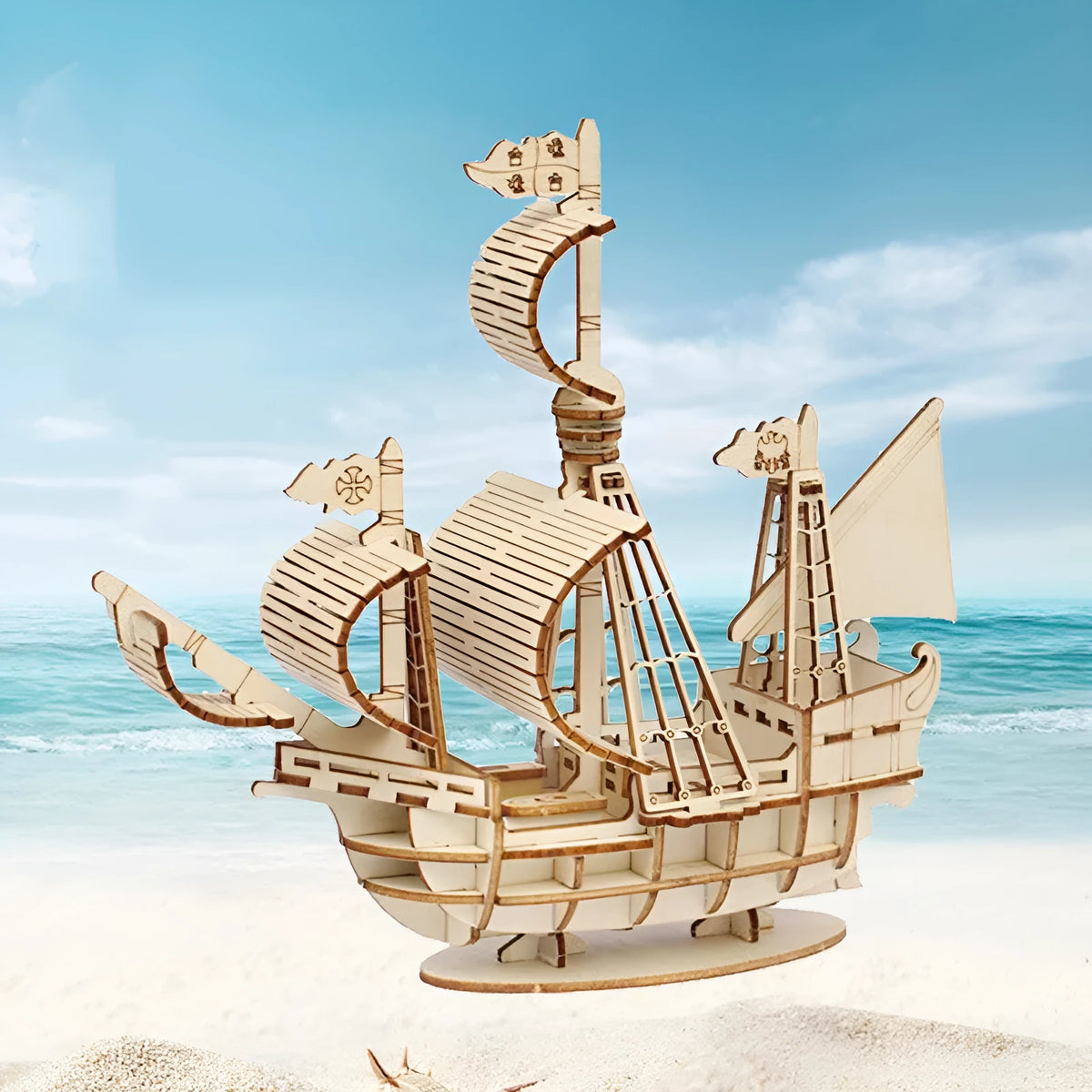 Wooden assembled model ship 17 x 21cm in Pirate Ship design for teenager room display