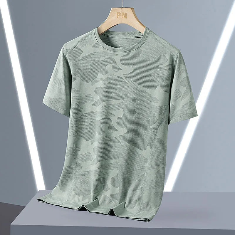 Men's loose fit camouflage print short sleeve T-shirt in quick-drying nylon fabric.