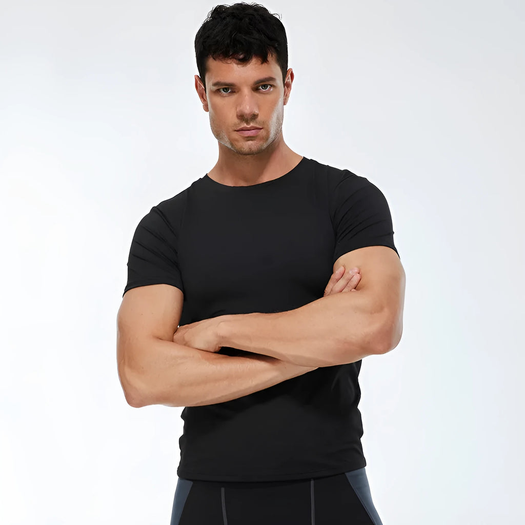 Men's solid colour quick drying short-sleeved fitness shirt in polyester fabric with stretch construction