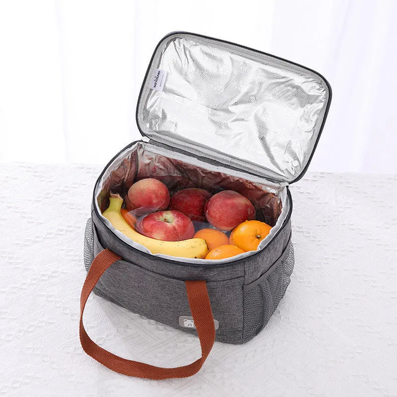 Insulated crossbody picnic cooler bag with shoulder strap in Oxford cloth