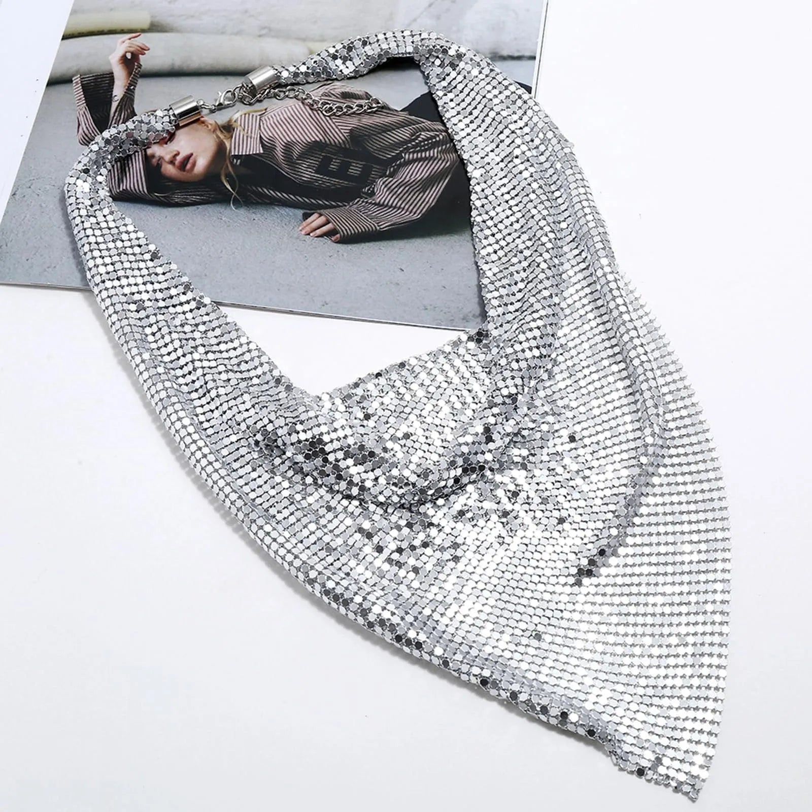 Metal sequins mesh scarf necklace in gold colour with chain-style design for women