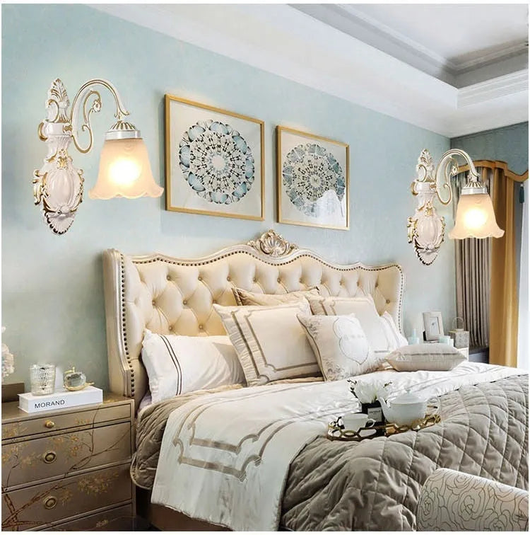 European and American wall lamp with zinc alloy body and glass shade in bronze finish for corridor use