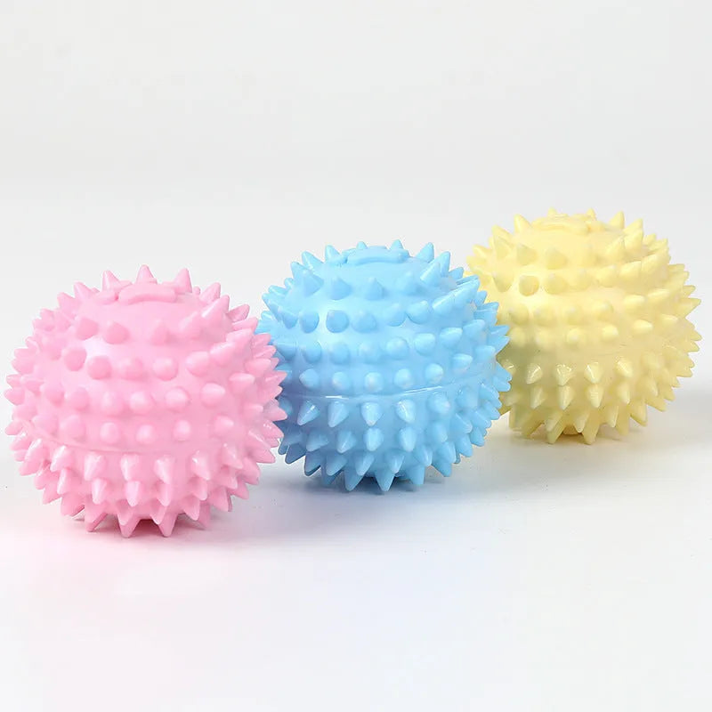 Blue TPR dog and cat chewing ball with footprint texture for tooth cleaning, 6cm diameter