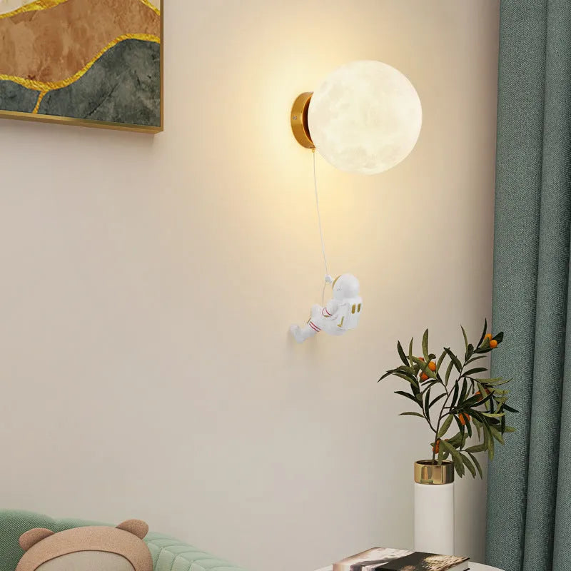 Children's room moon wall lamp in Nordic minimalist style, 15cm diameter, white finish, mounted on wall