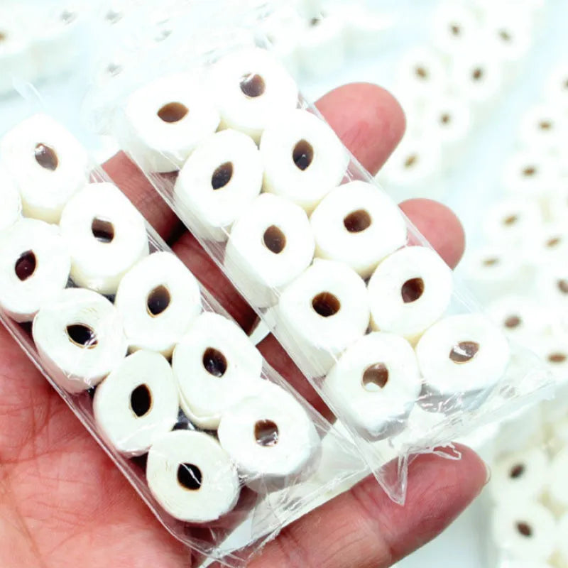 Miniature simulated toilet paper roll model for children's dollhouse play measuring 30mm by 15mm by 80mm