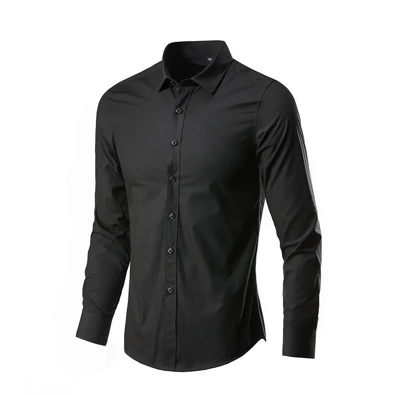 Man's loose-fit long-sleeve linen shirt in a light colour, showing the trendy slim design.