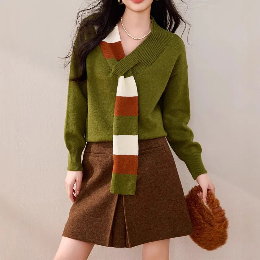 Women's striped V-neck sweater fake two piece long sleeve knit pullover loose fit green colour adult female