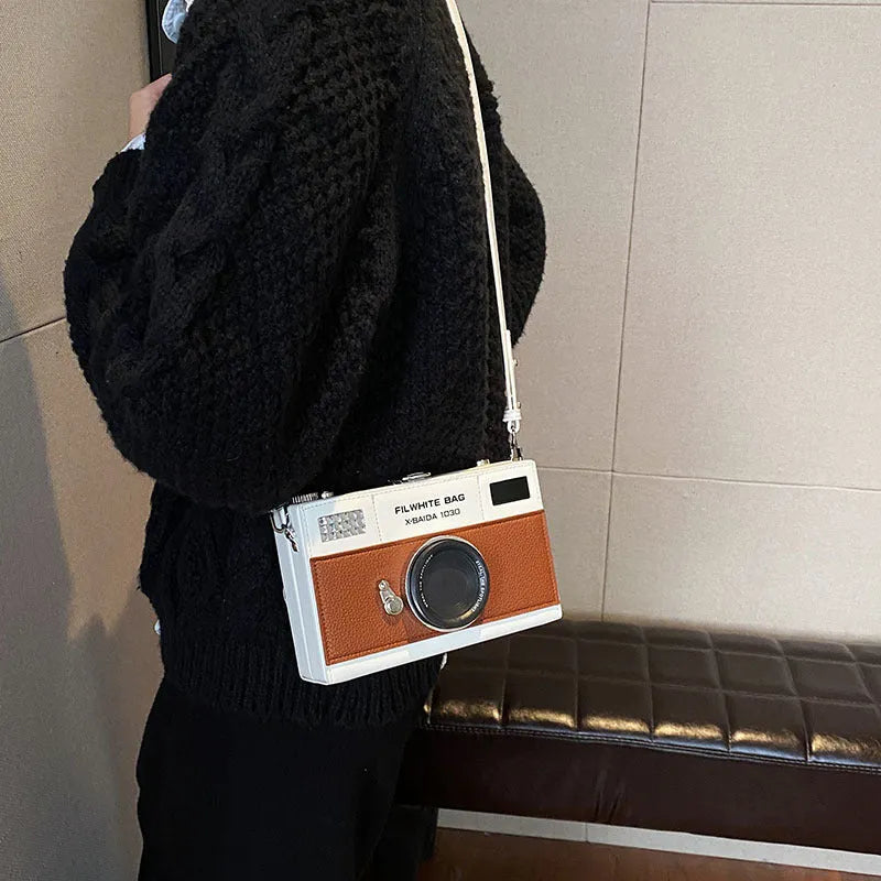 Mini crossbody all-matching chain camera bag in soft PU, horizontal square shape, black colour option