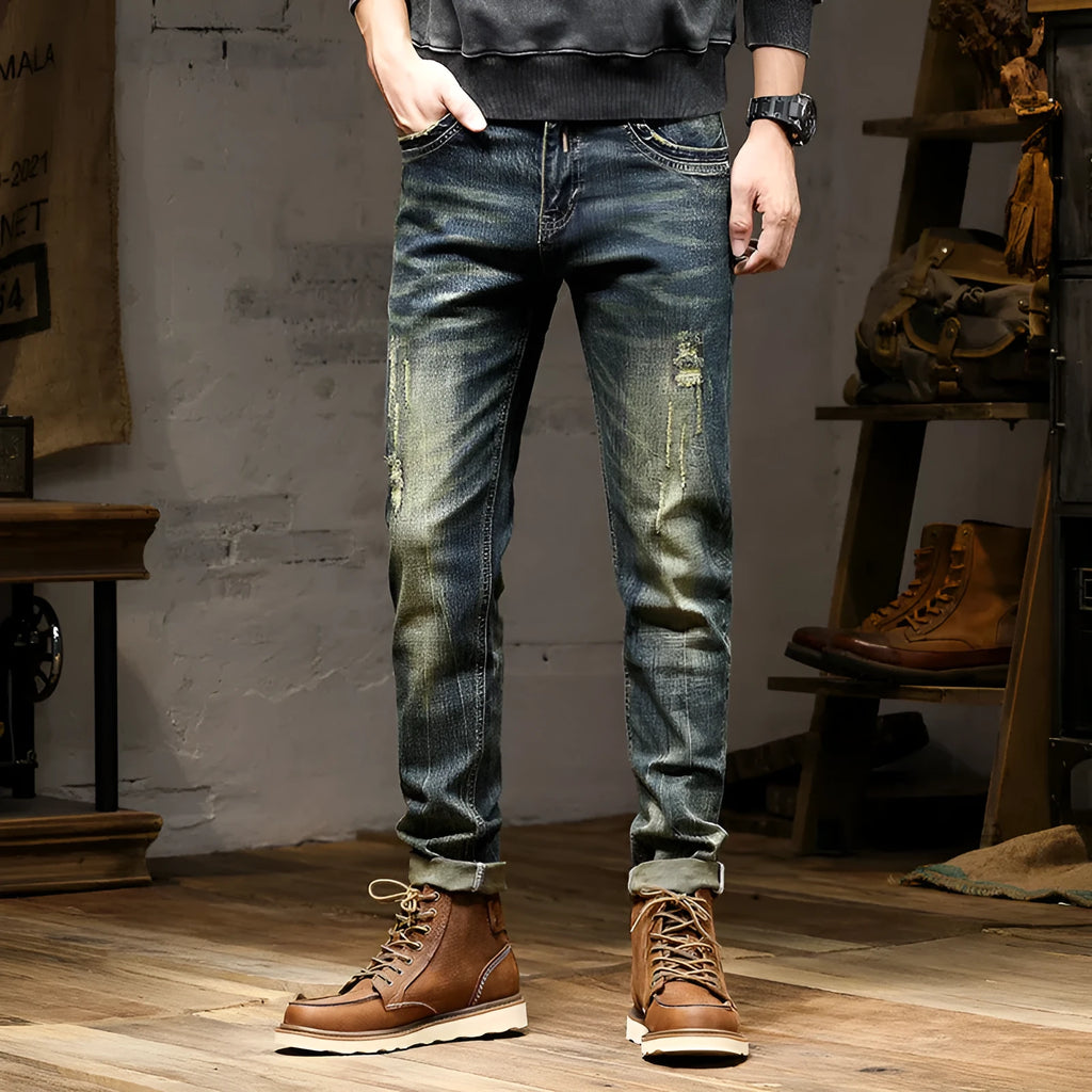 Men's stretch jeans in retro colour with zip fly and skinny fit