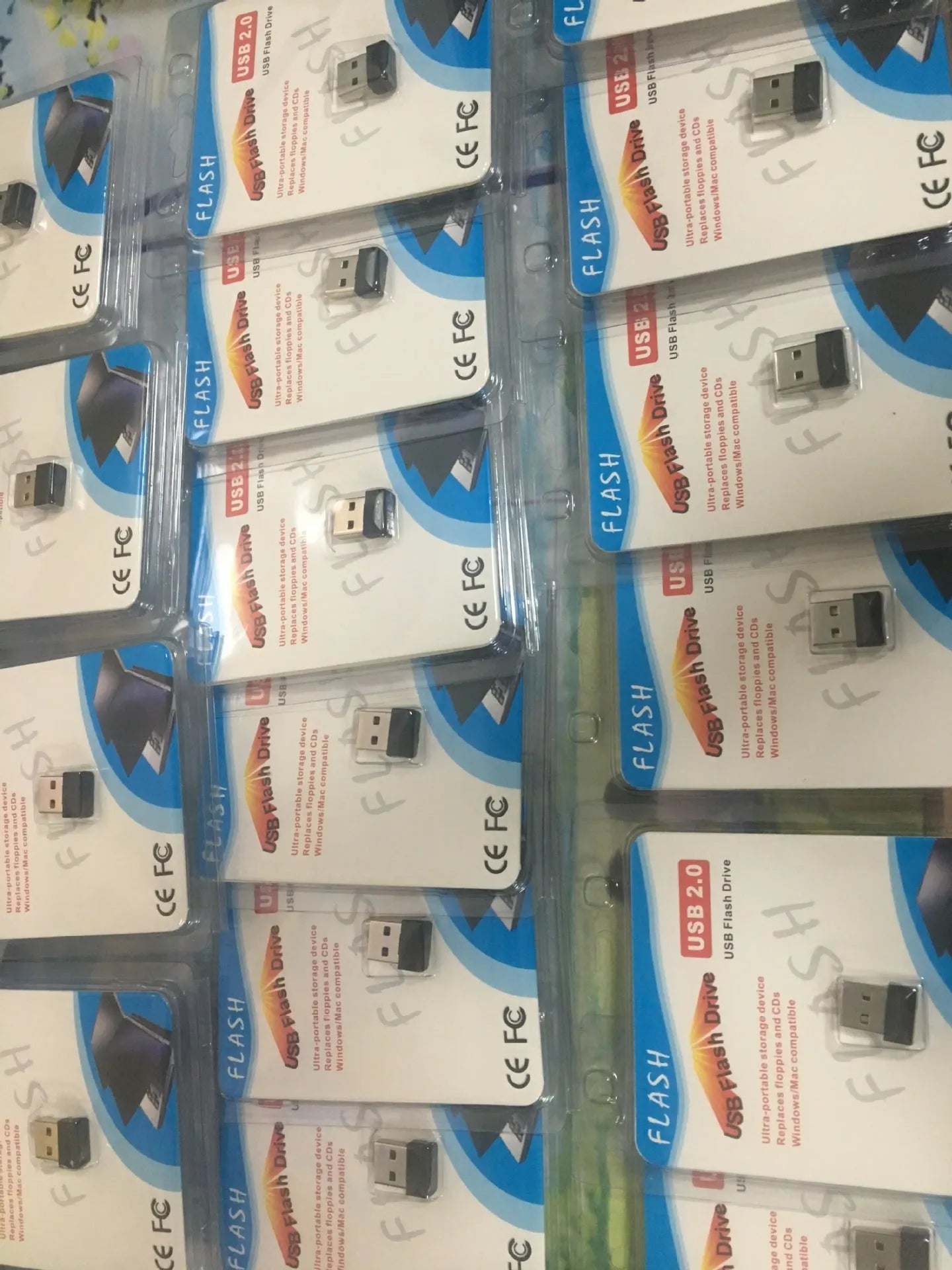 Black plastic USB 2.0 flash drive 2GB capacity compact size