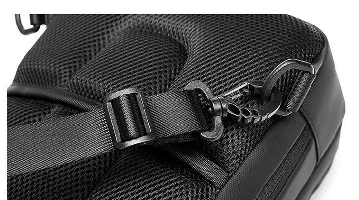 Men's waterproof crossbody bag in black Oxford cloth with zippered front and adjustable shoulder strap