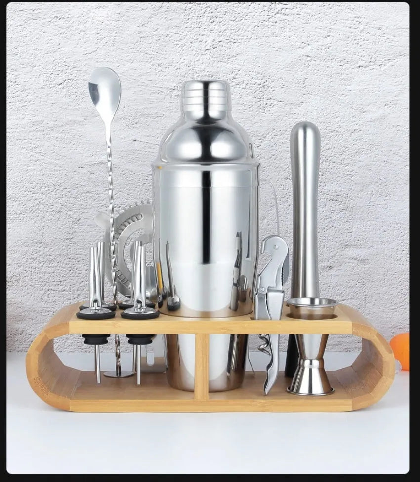 European style stainless steel cocktail set with 23 pieces including wine mixers and acrylic accessories