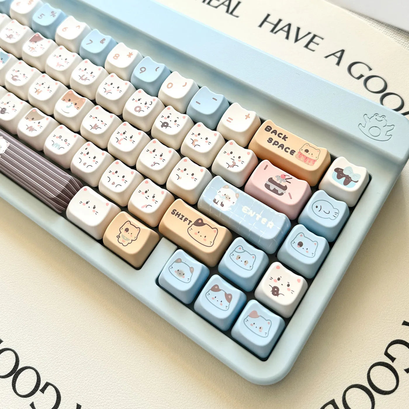 High Sea Salt Cat PBT keycap set for mechanical keyboards with March Past Space theme and 7u supplements
