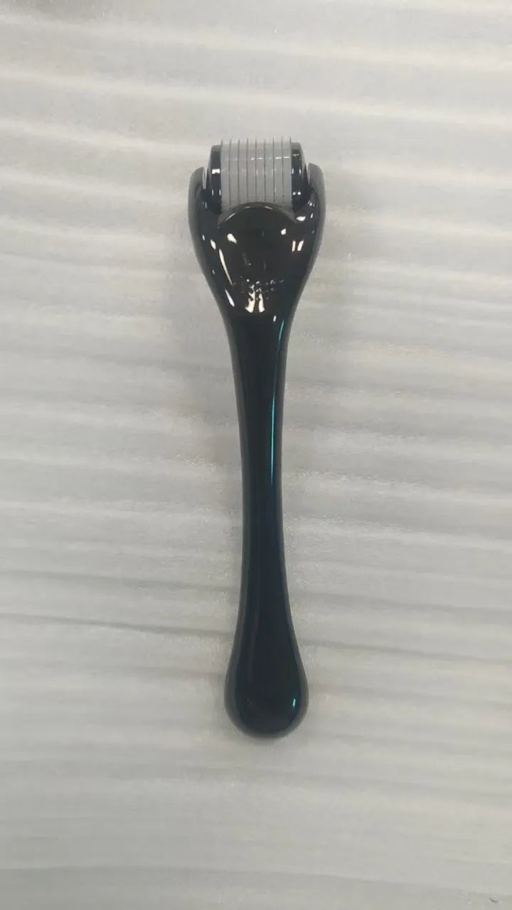 540 micro needle roller derma tool with PC construction showing needle wheel detail