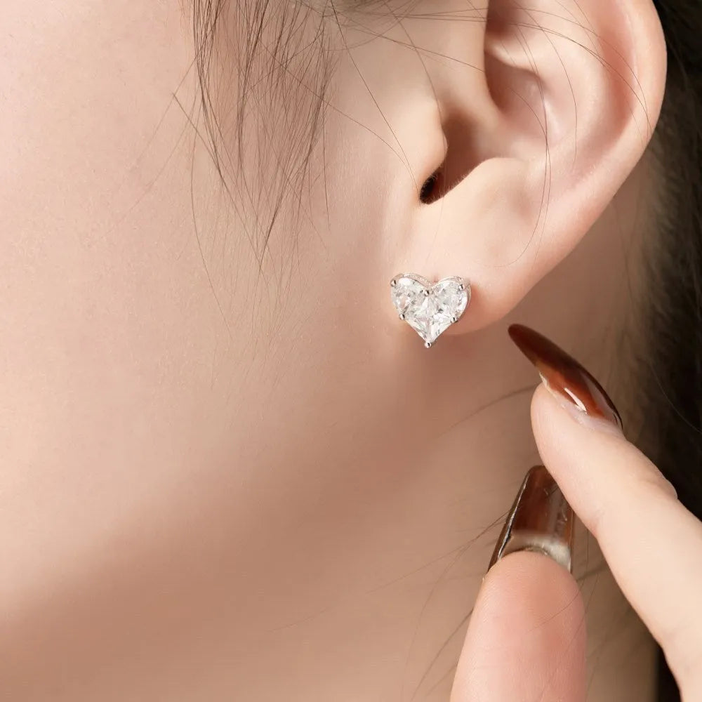 925 silver heart-shaped stud earrings with zircon in platinum pink diamond finish