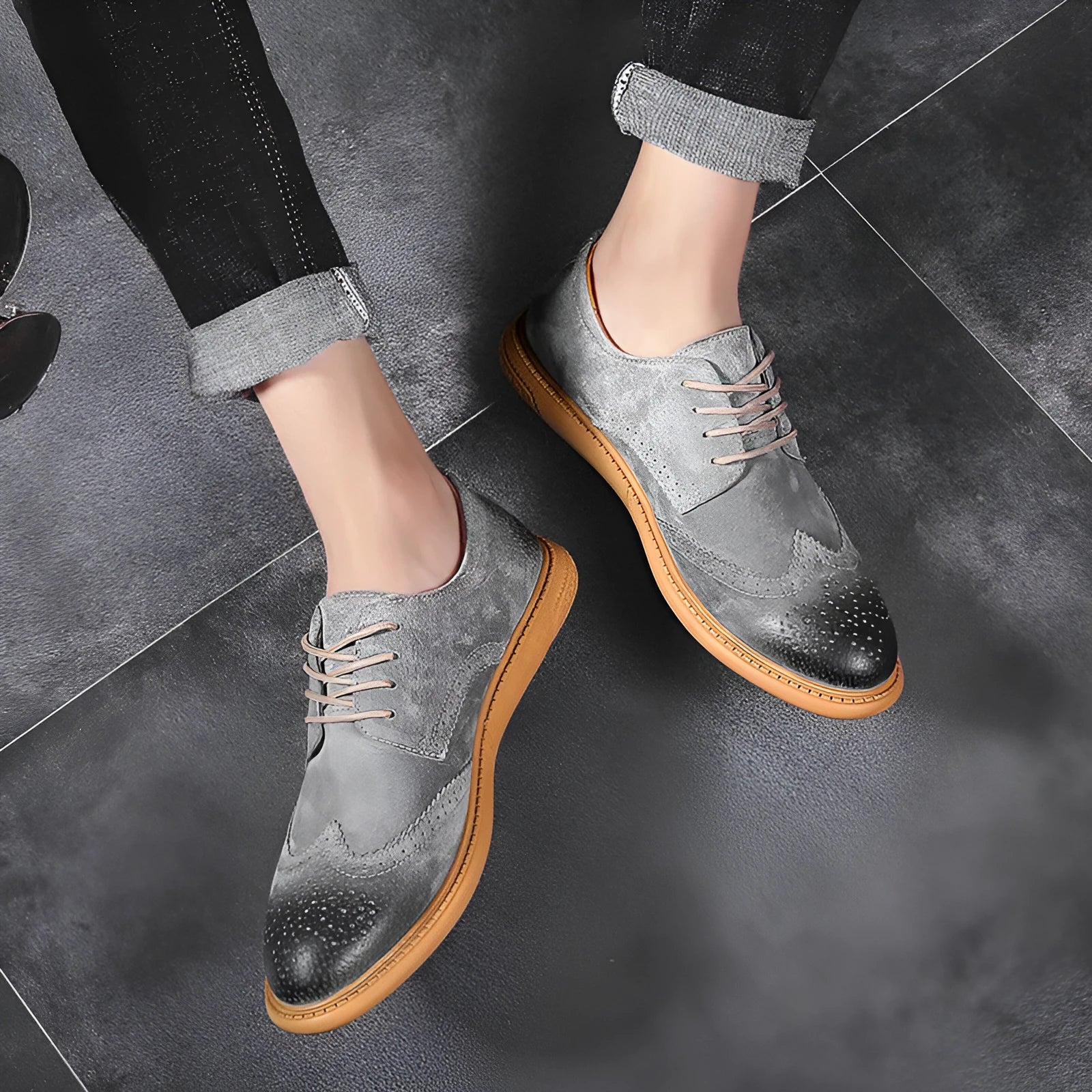 Men's black business leather lace-up shoes with low-top design and visible stitching