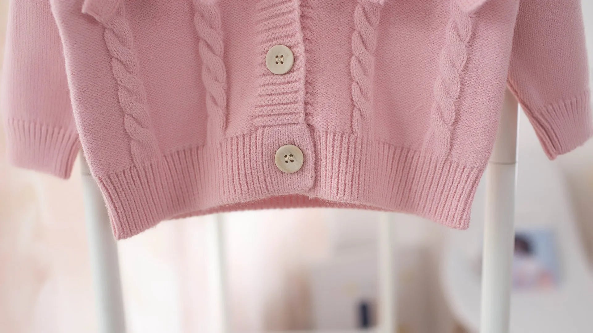 Girls V-neck bow knot cardigan in beige acrylic knit suitable for children 80-120cm tall