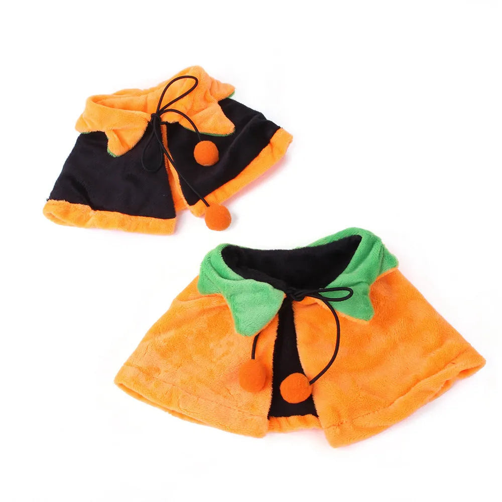 Plush Halloween cloak for pets with double-sided design in pumpkin colours