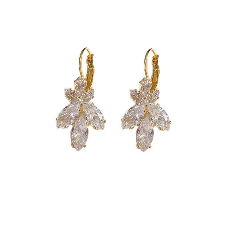Inlaid zircon super shiny leaf drop earrings in platinum colour for women