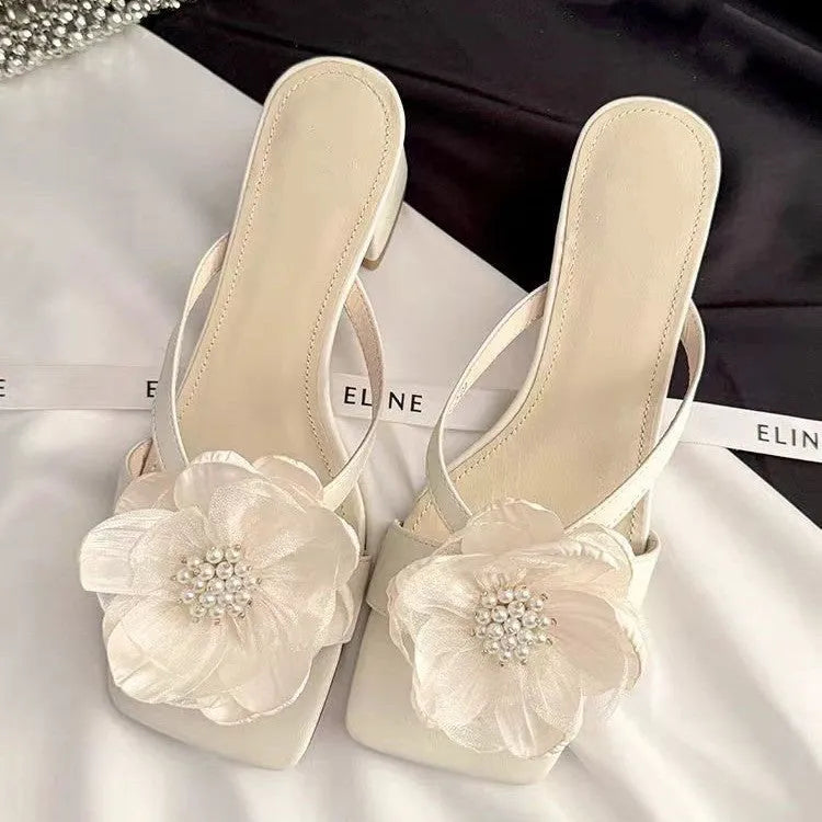 Women's chunky heel sandals with square toe design and one-line strap in satin material