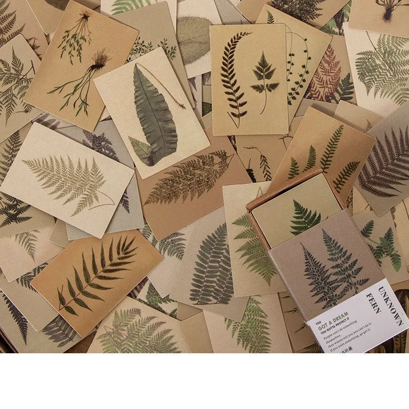 Retro style memo pad with 100 double-sided paper note cards in various colour designs