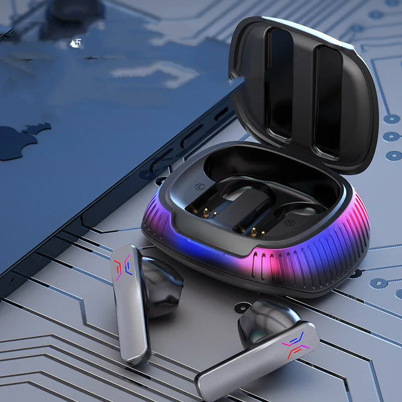 Hall Flashing wireless gaming earplug headset in black or white with USB Type-C charging cable.