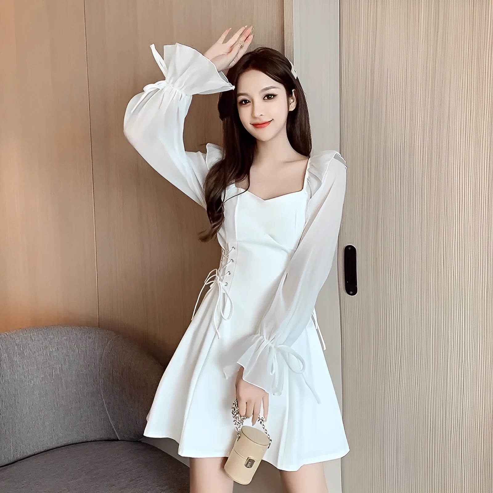 White chiffon patchwork waist-slimming dress with long sleeves and floor-length skirt