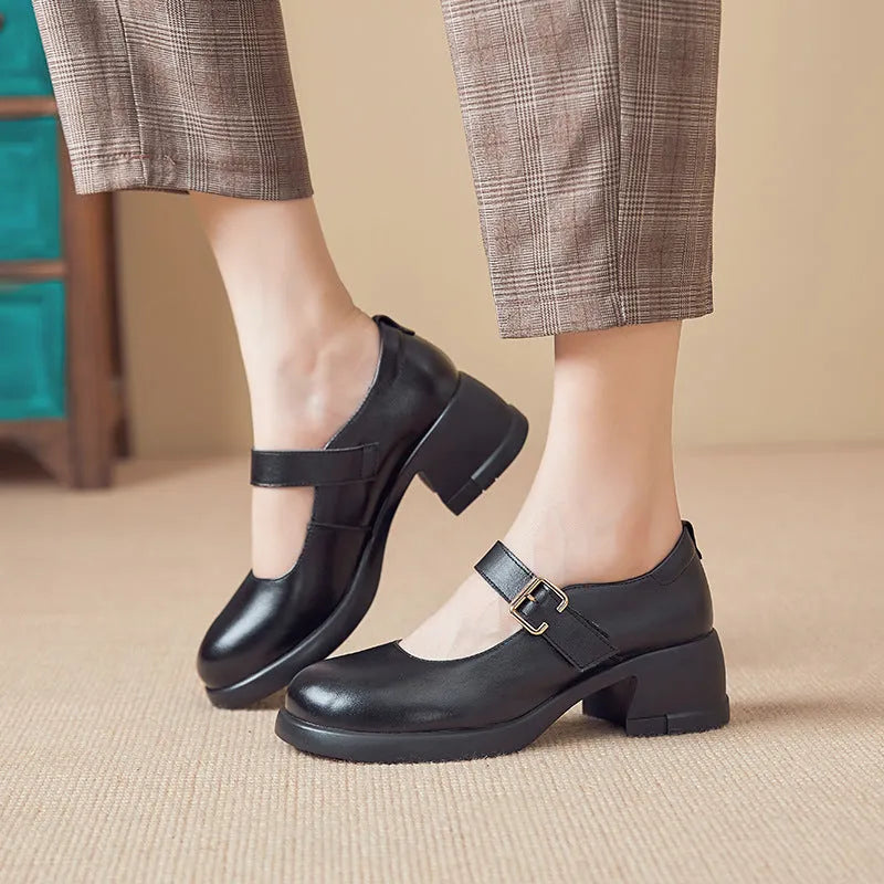 Genuine cowhide retro Mary Jane shoes with chunky heel and Velcro fastening in 23012 Brown