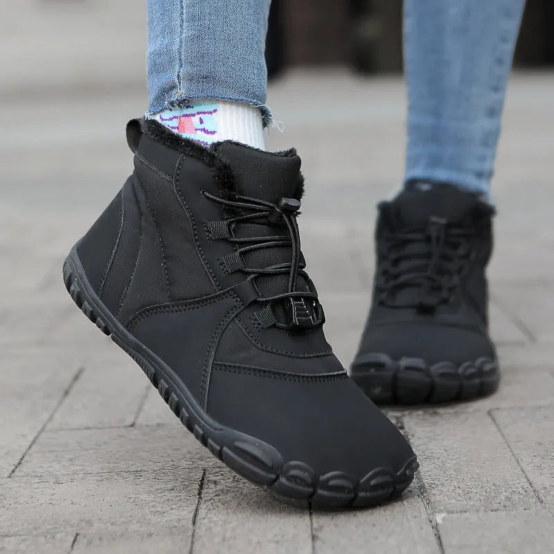 Outdoor snow boots in black with lace-up front, waterproof umbrella cloth upper, and rubber sole.