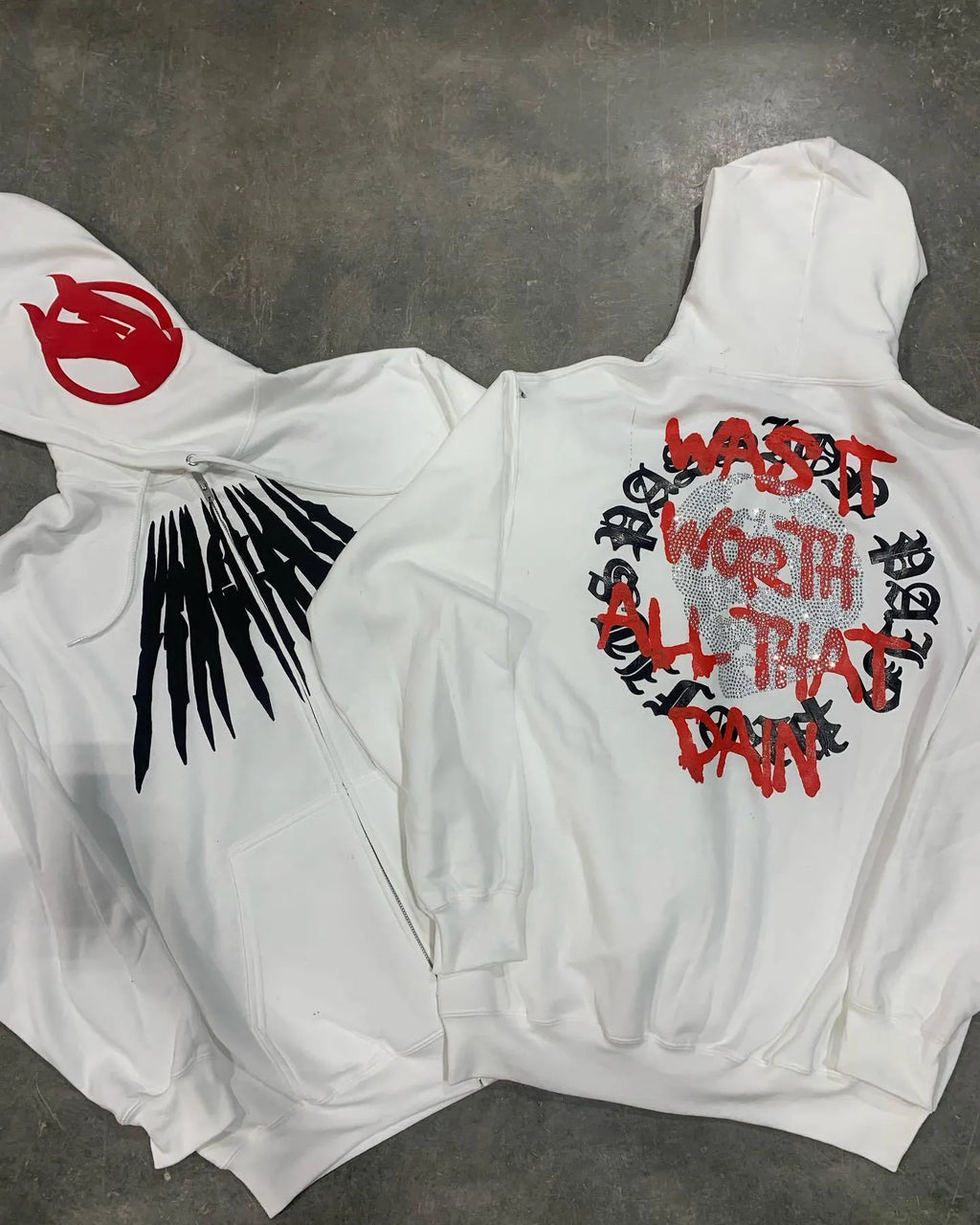 Black and white printed skull pattern hooded sweatshirt with loose cardigan fit