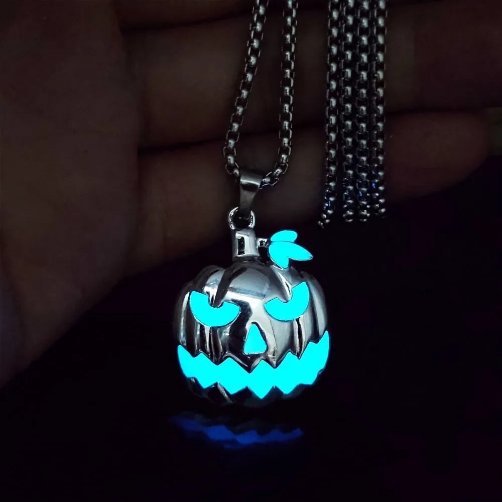 Halloween necklace with luminous pumpkin pendant glowing in green light, zinc alloy construction