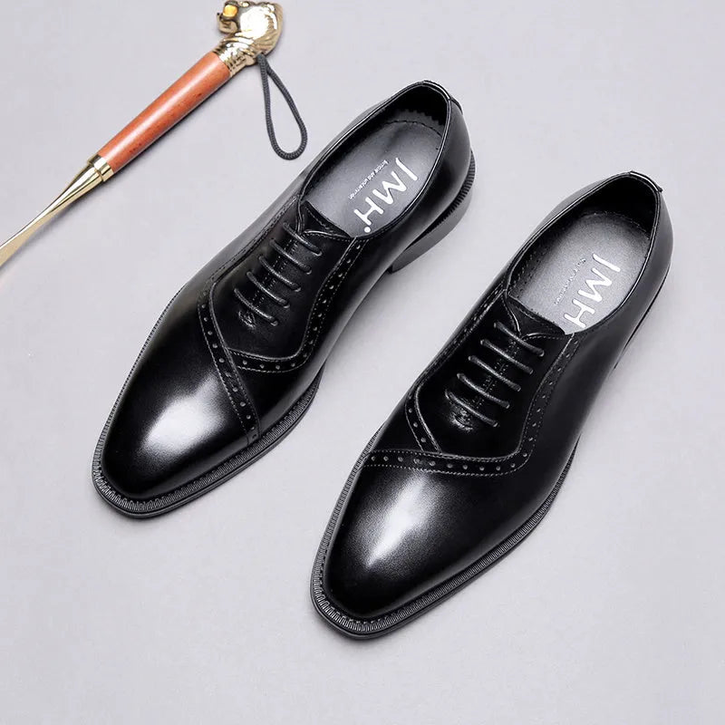 Men business carved pointed retro wedding shoes in black, lace-up flat heel oxfords with rubber sole