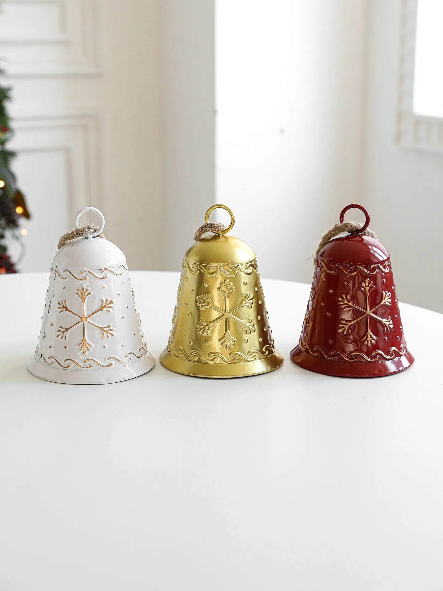 Wrought iron Christmas bell ornament with Santa Claus design in gold colour